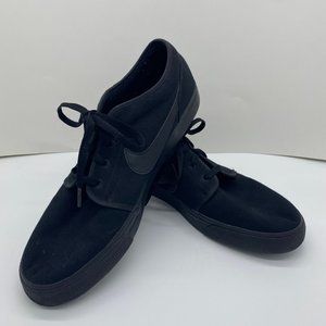 Nike SB Charge Men's Size 13 Triple Black Canvas sneakers